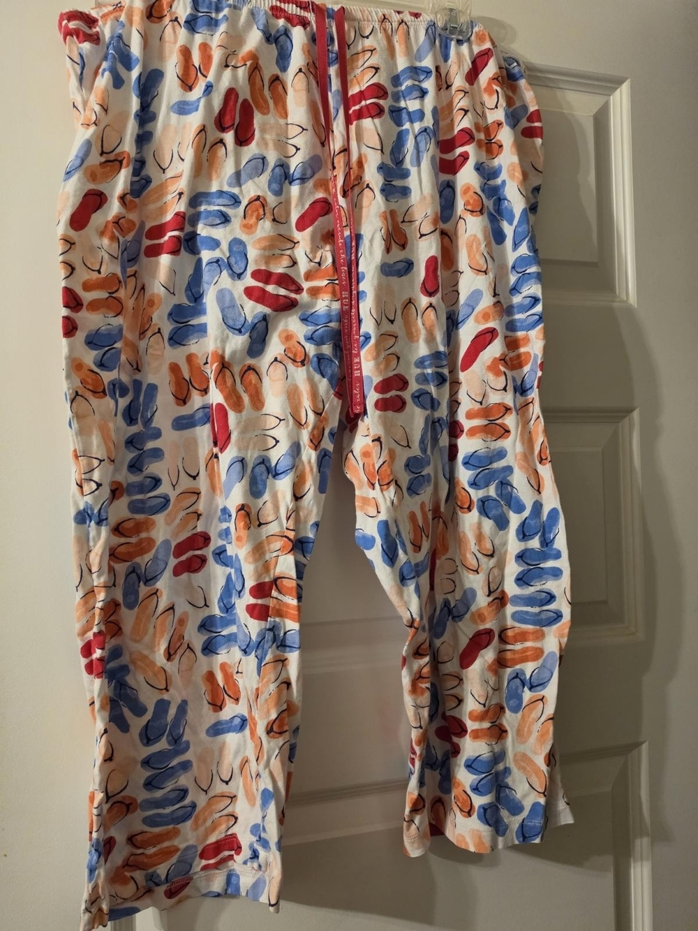 HUE Pajama Pants, Flipflop Pattern, Capri Length
